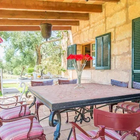 S Antigor Villa S'Horta
