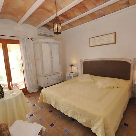 S Antigor Villa S'Horta